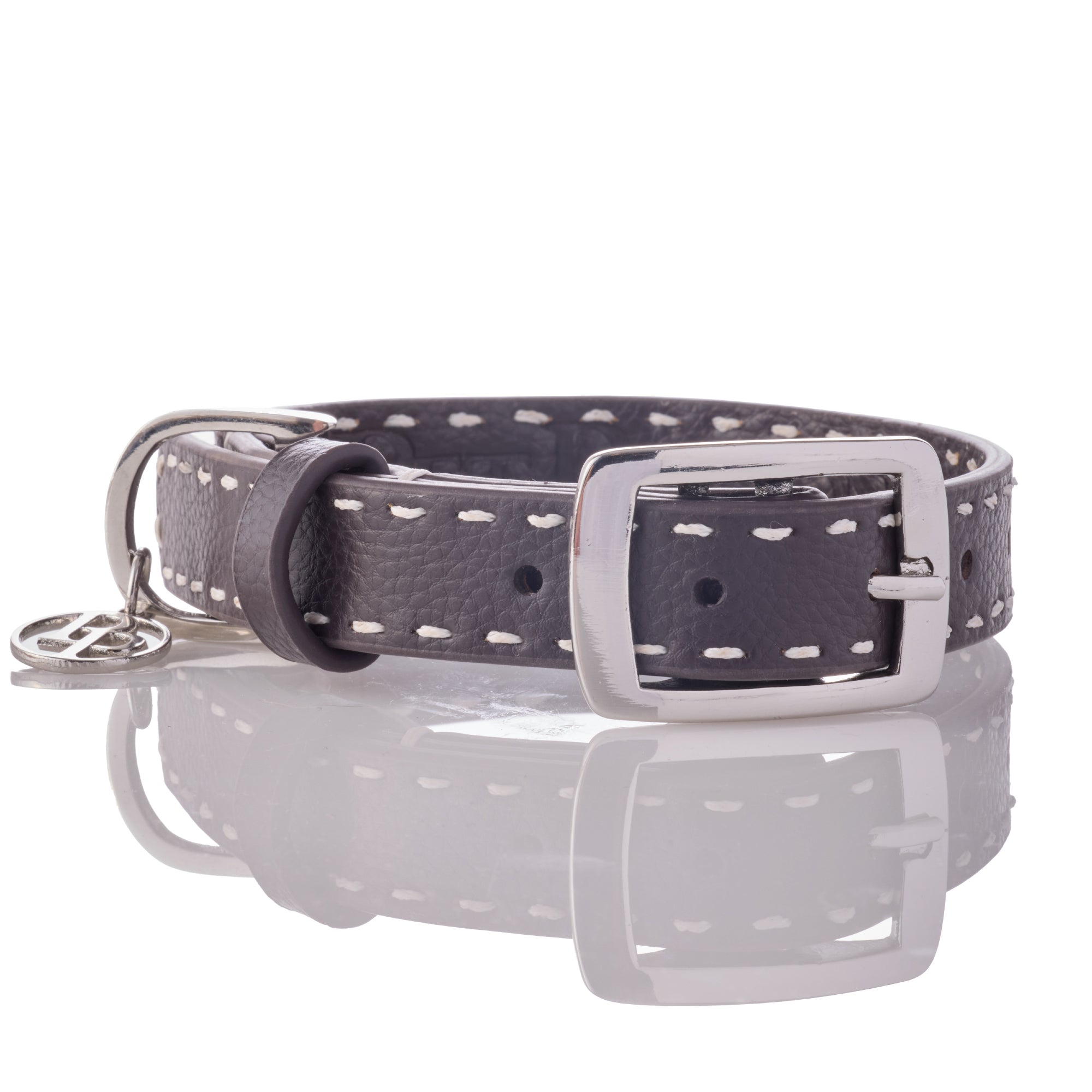 Rein Vegan Leather Collar in Chocolate Espresson on a white background