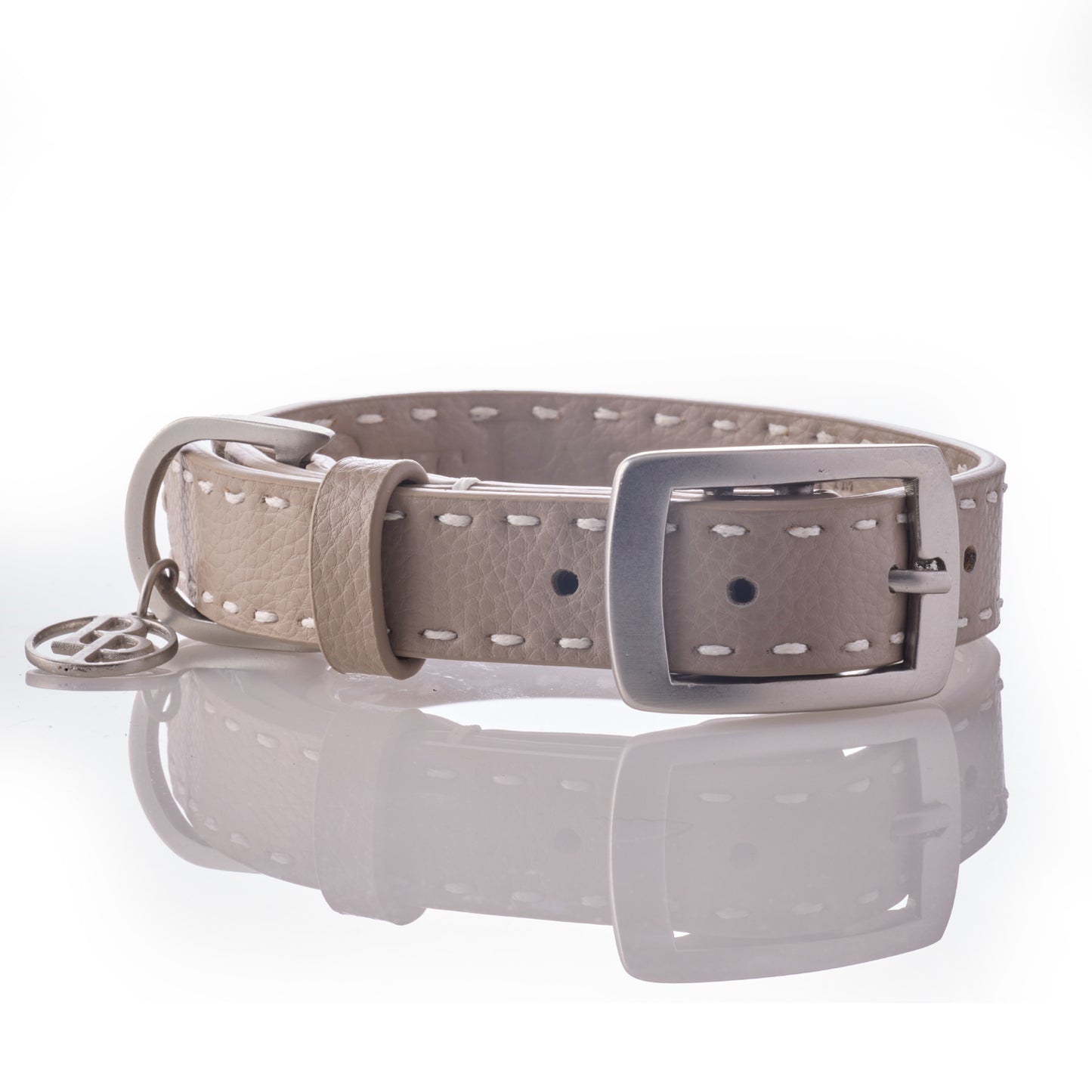Rein Vegan Leather Collar in Dappled Cashmere on a white background
