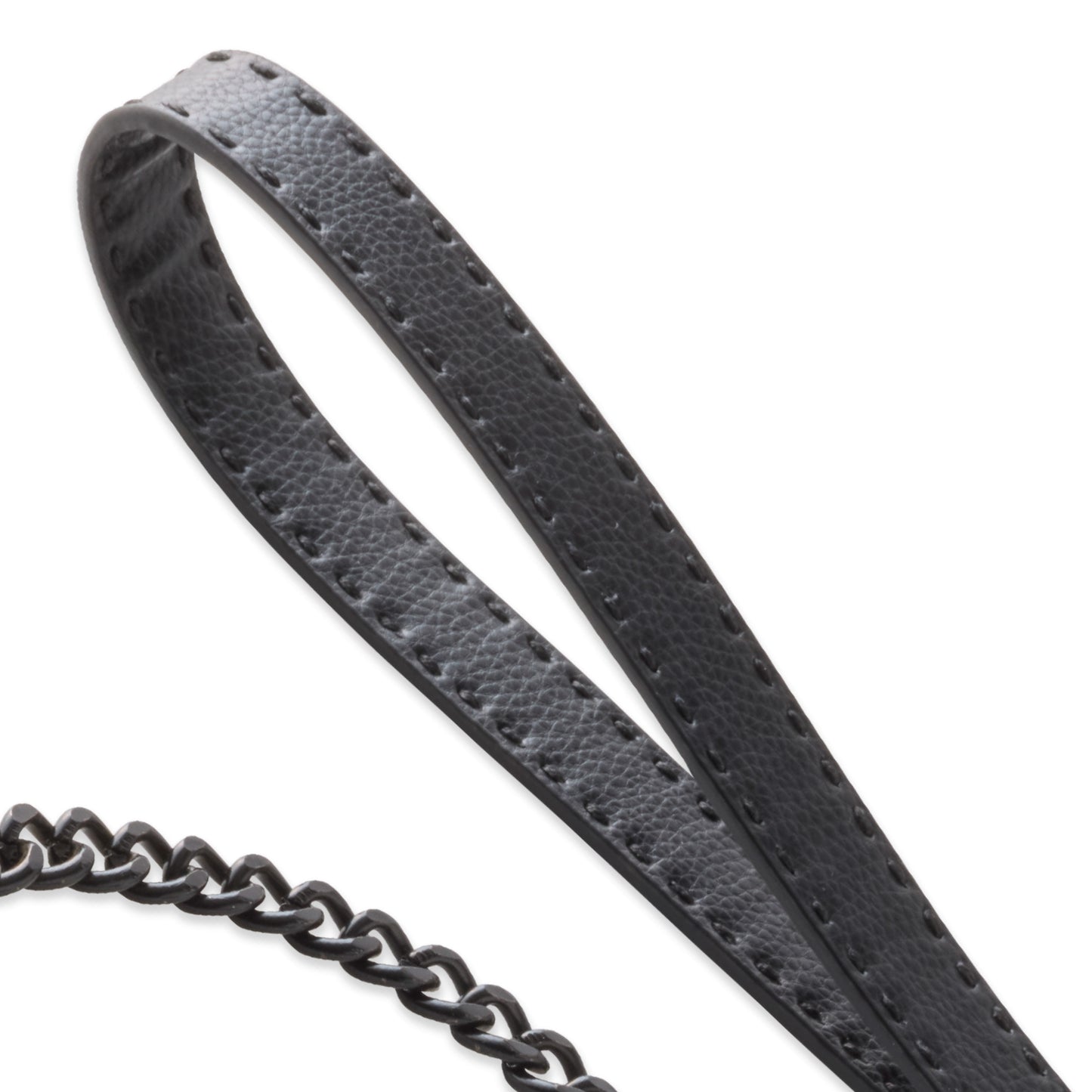 Close up of detailed stitching on the Rein Link Leash handle