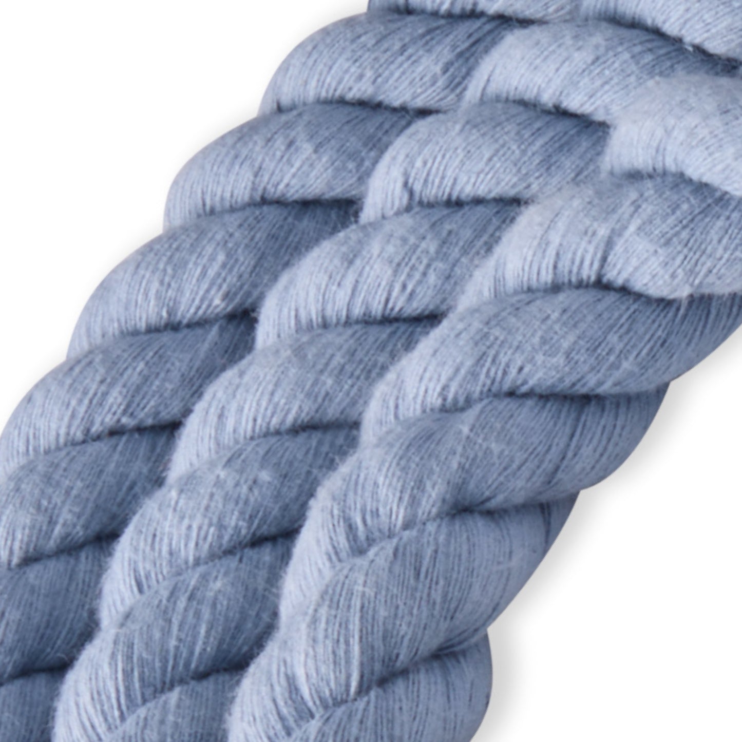 close up of rope leash twist design
