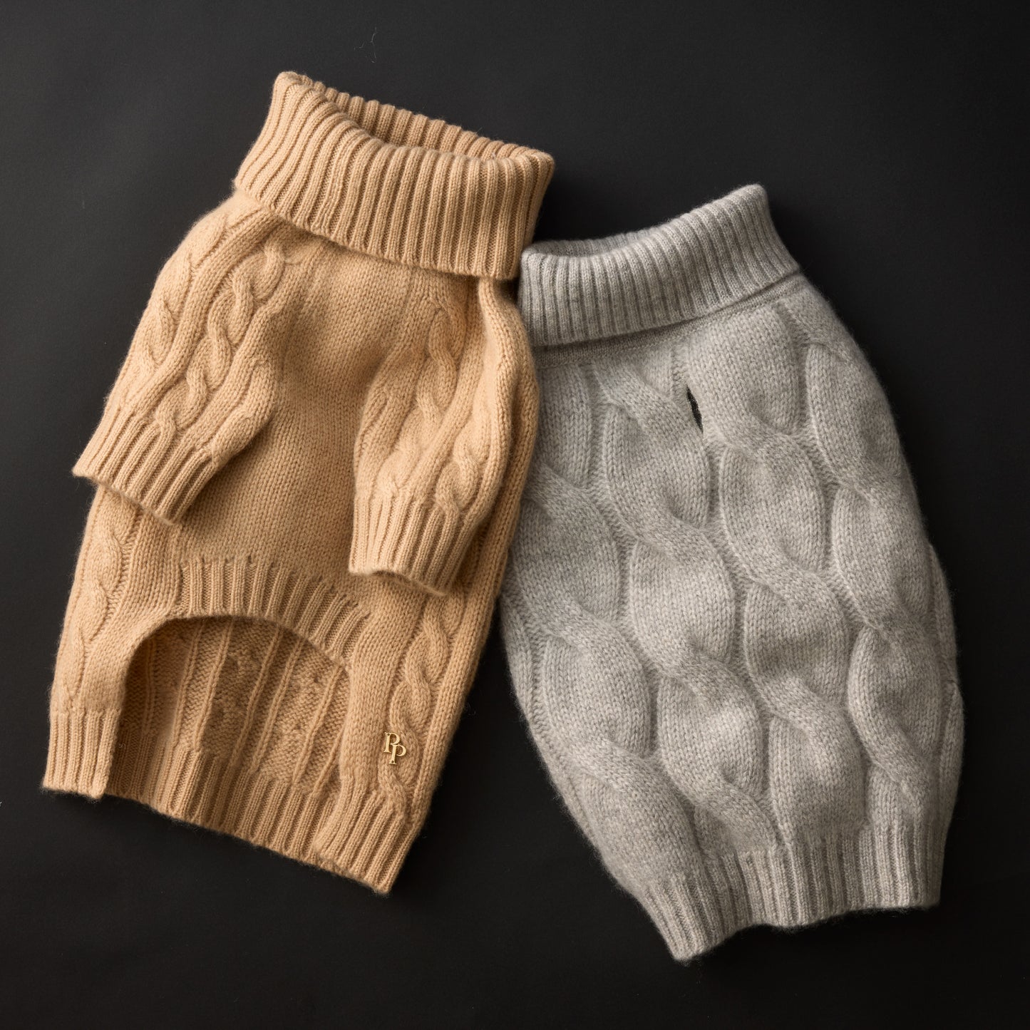 CLARK - THE CHUNKY 100% CASHMERE CABLE SWEATER VEST